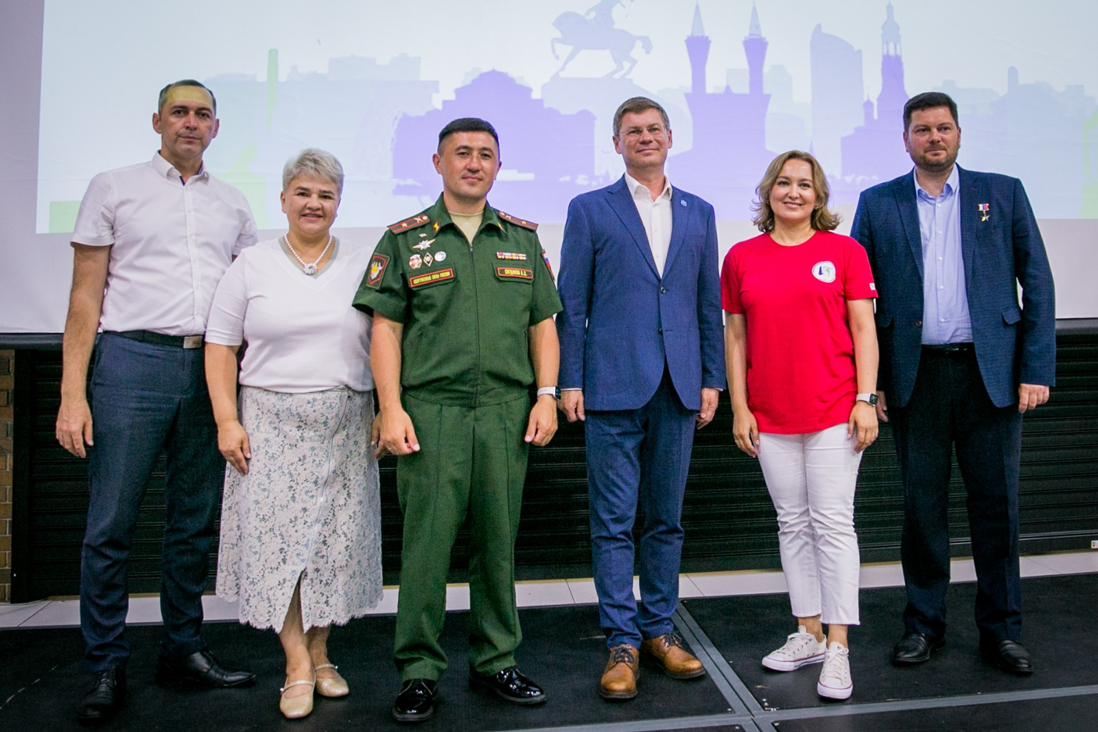 В Башкирии стартовал инклюзивный лагерь «В едином строю»