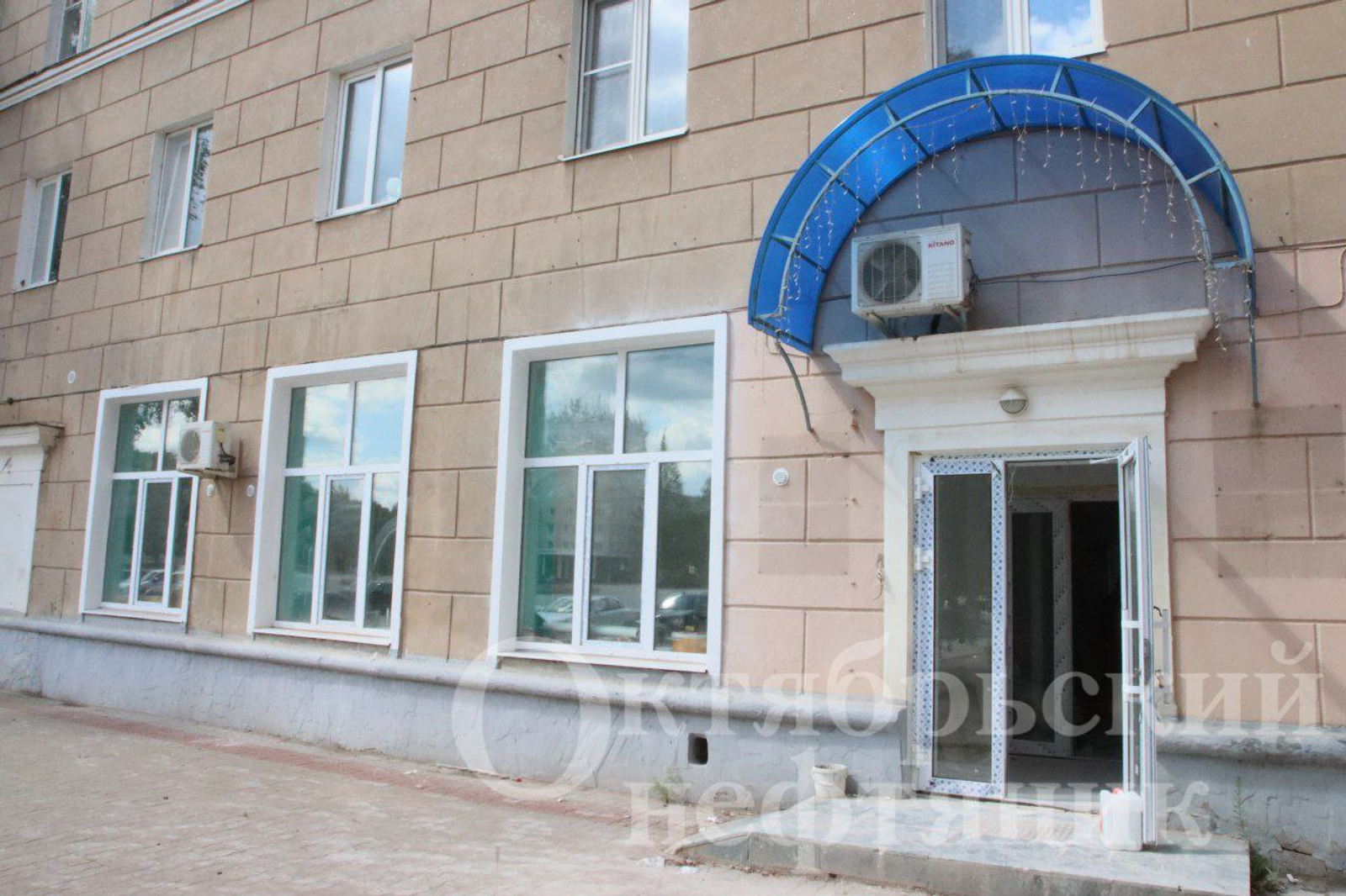 Виктор Лушкин, «Октябрьский нефтяник»  Занято: что будет в бывшем здании центра занятости в Октябрьском