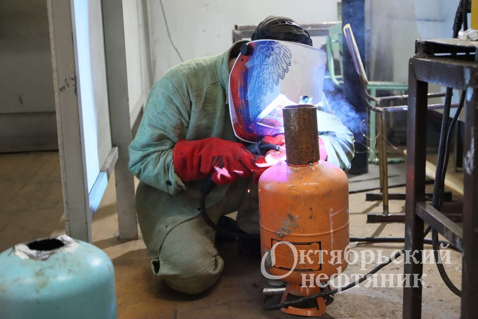 «Октябрьский нефтяник»