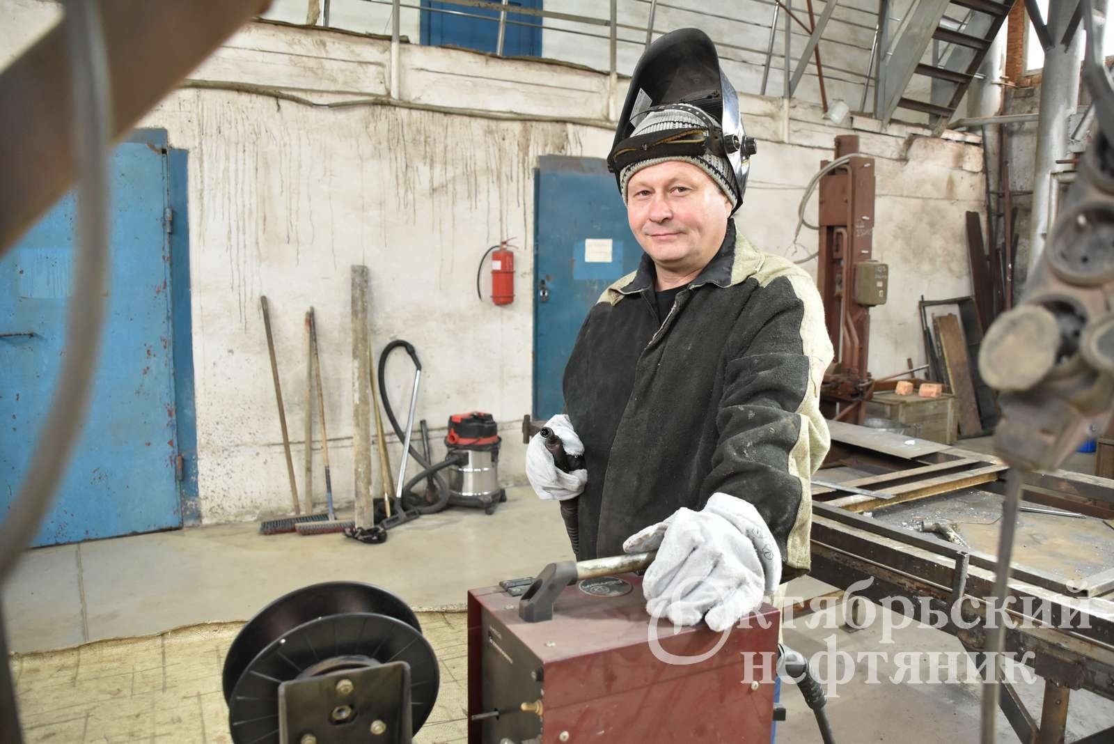 «Октябрьский нефтяник»