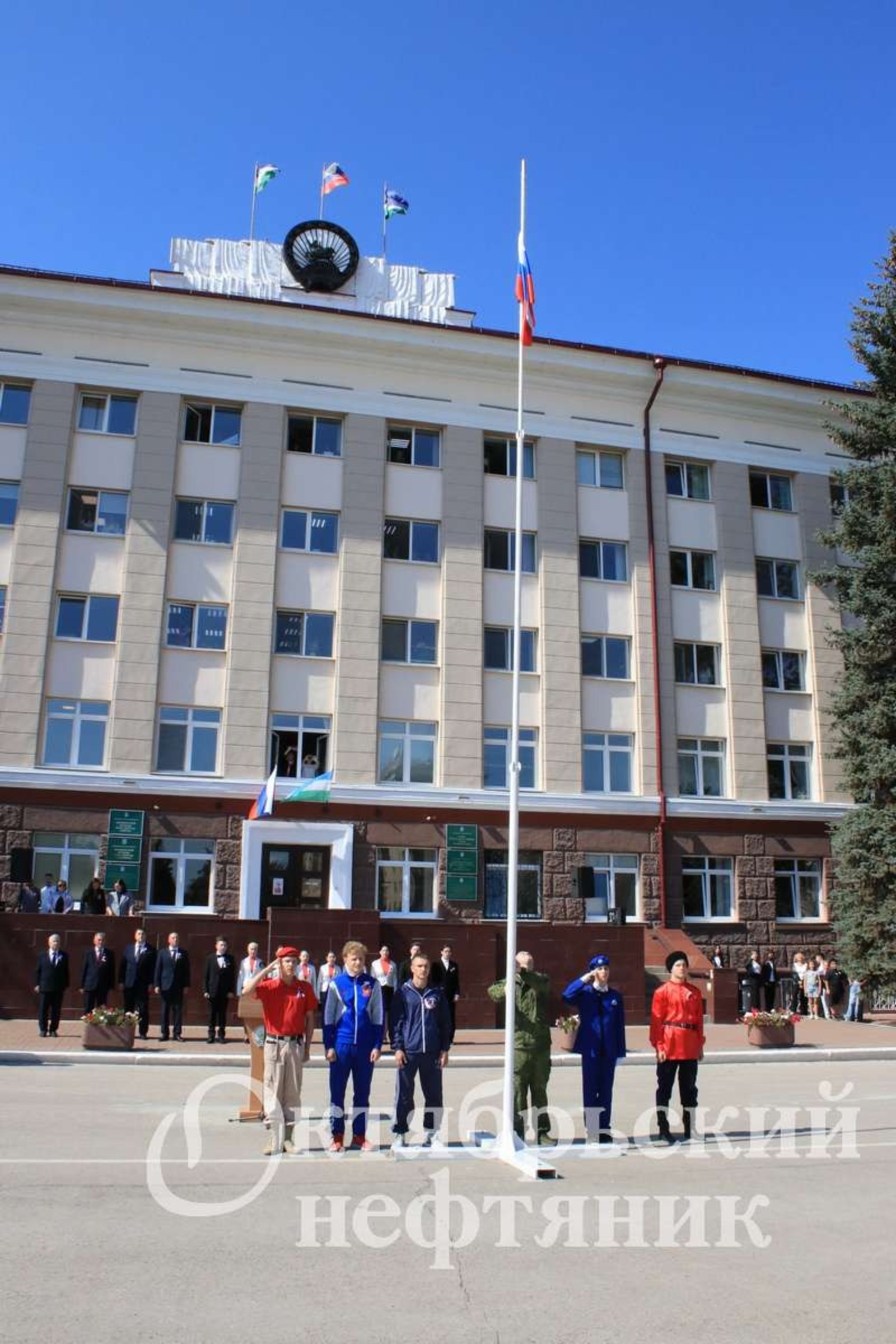 «Октябрьский нефтяник»