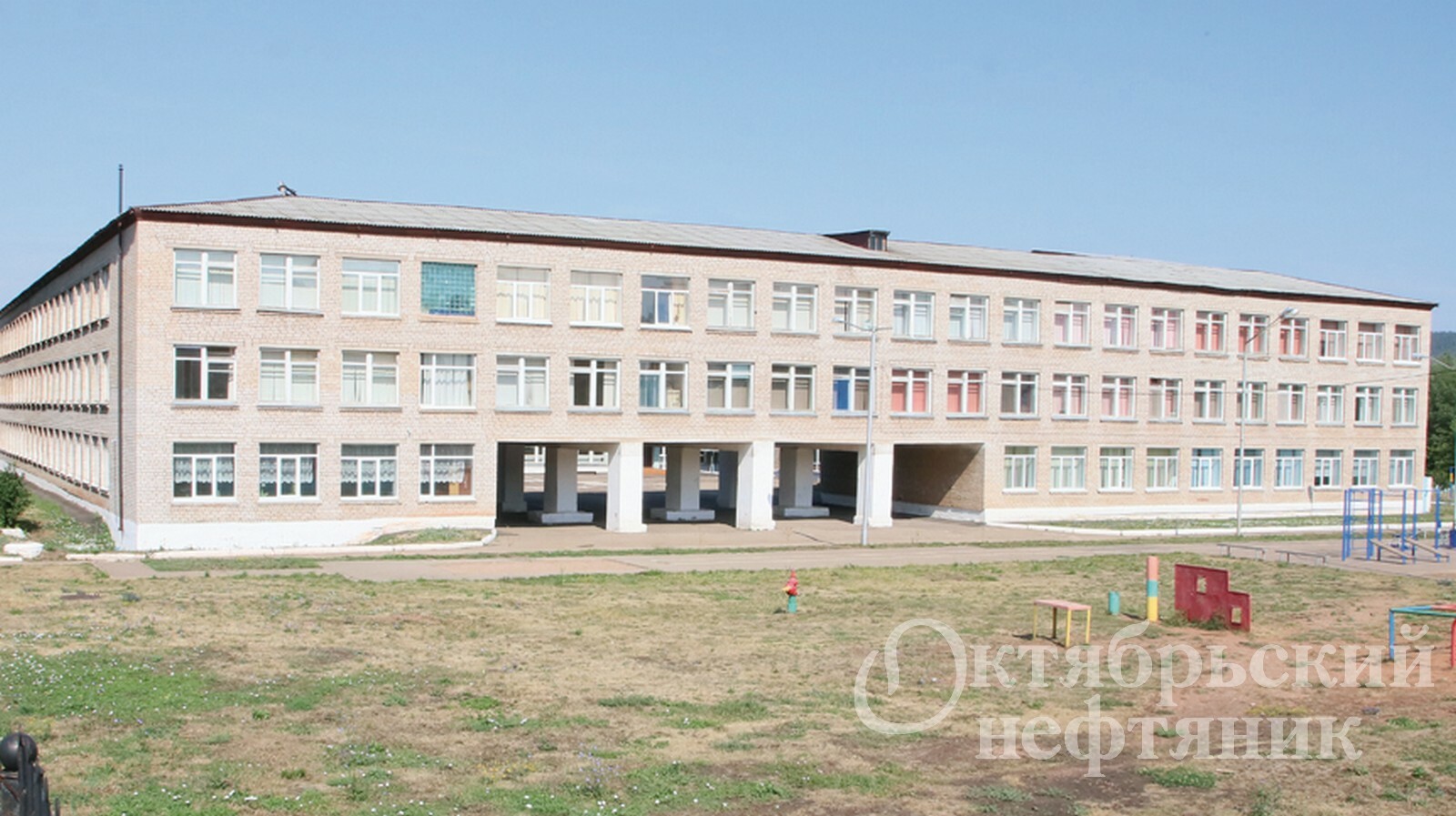 В Октябрьском капитально отремонтируют школу № 8