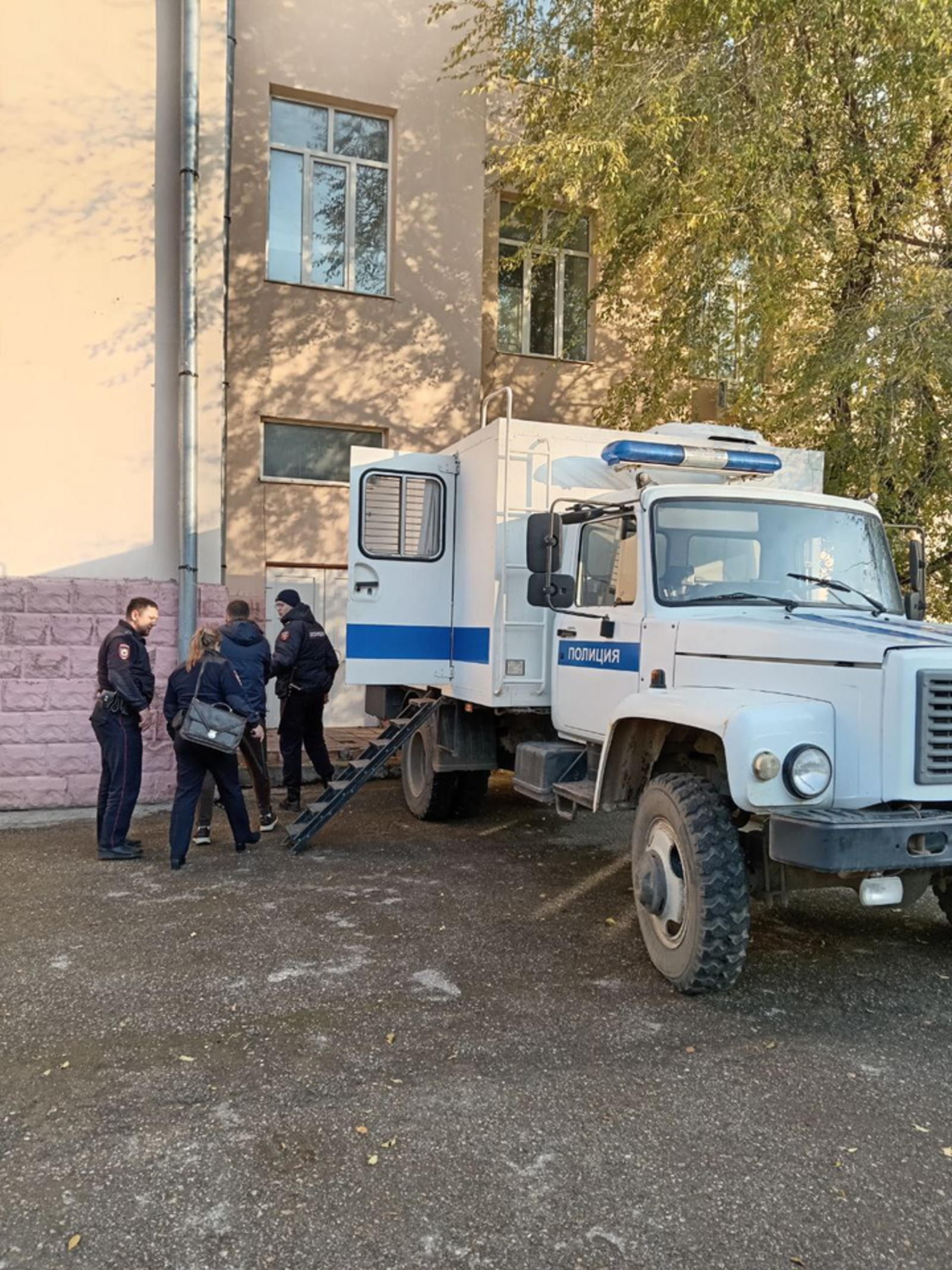 Октябрьский суд заключил под стражу торговца наркотиками