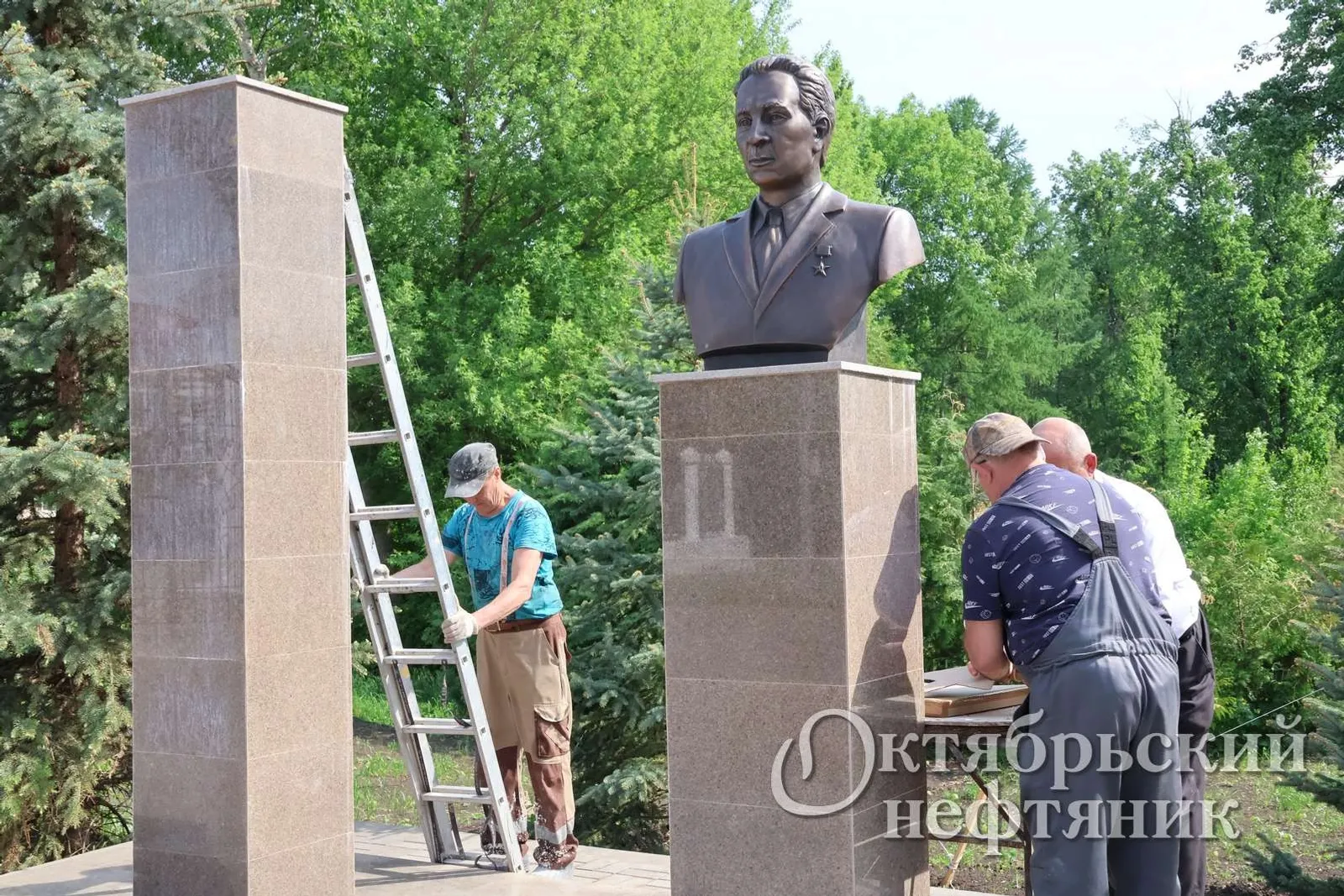 «Октябрьский нефтяник»