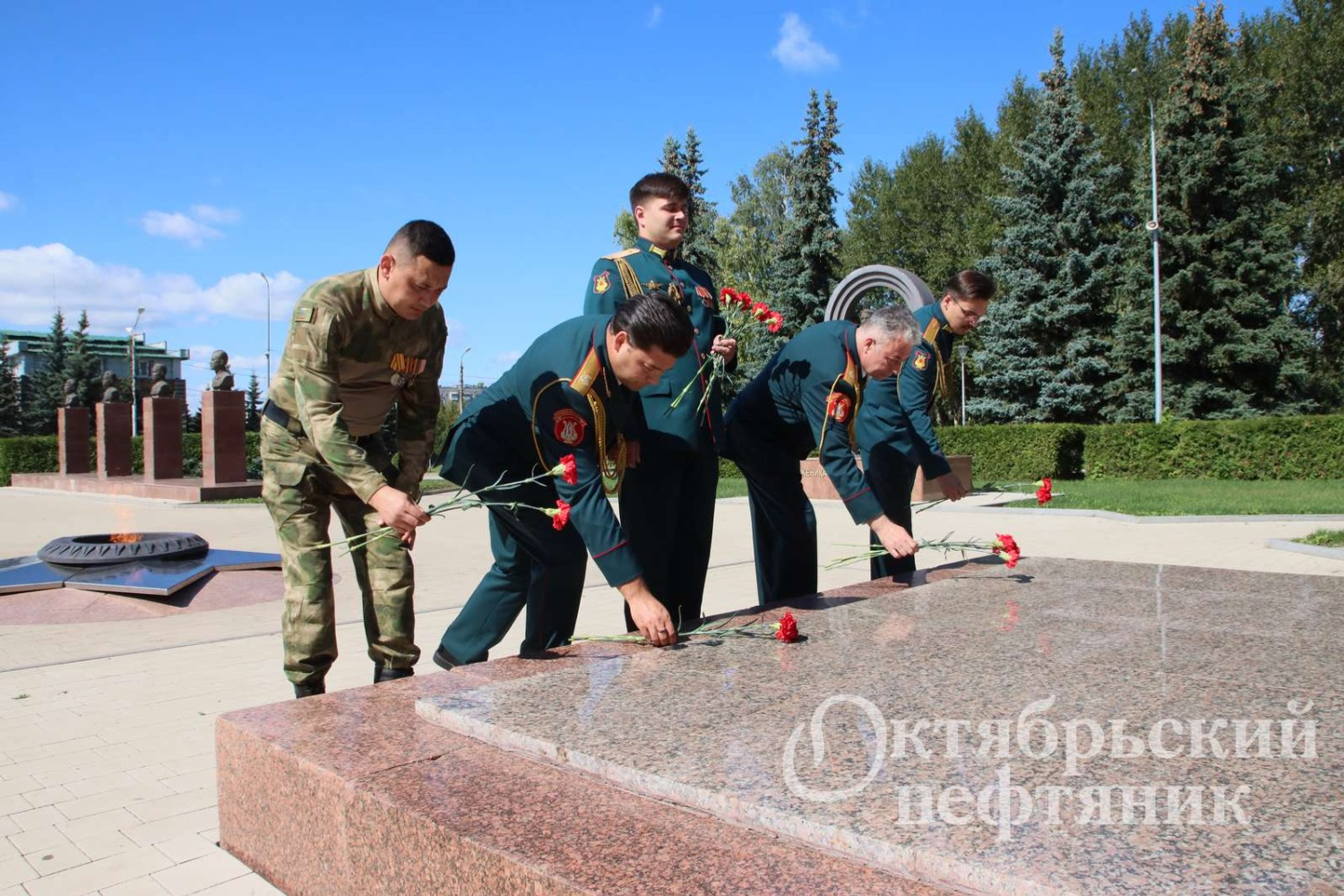 «Октябрьский нефтяник»