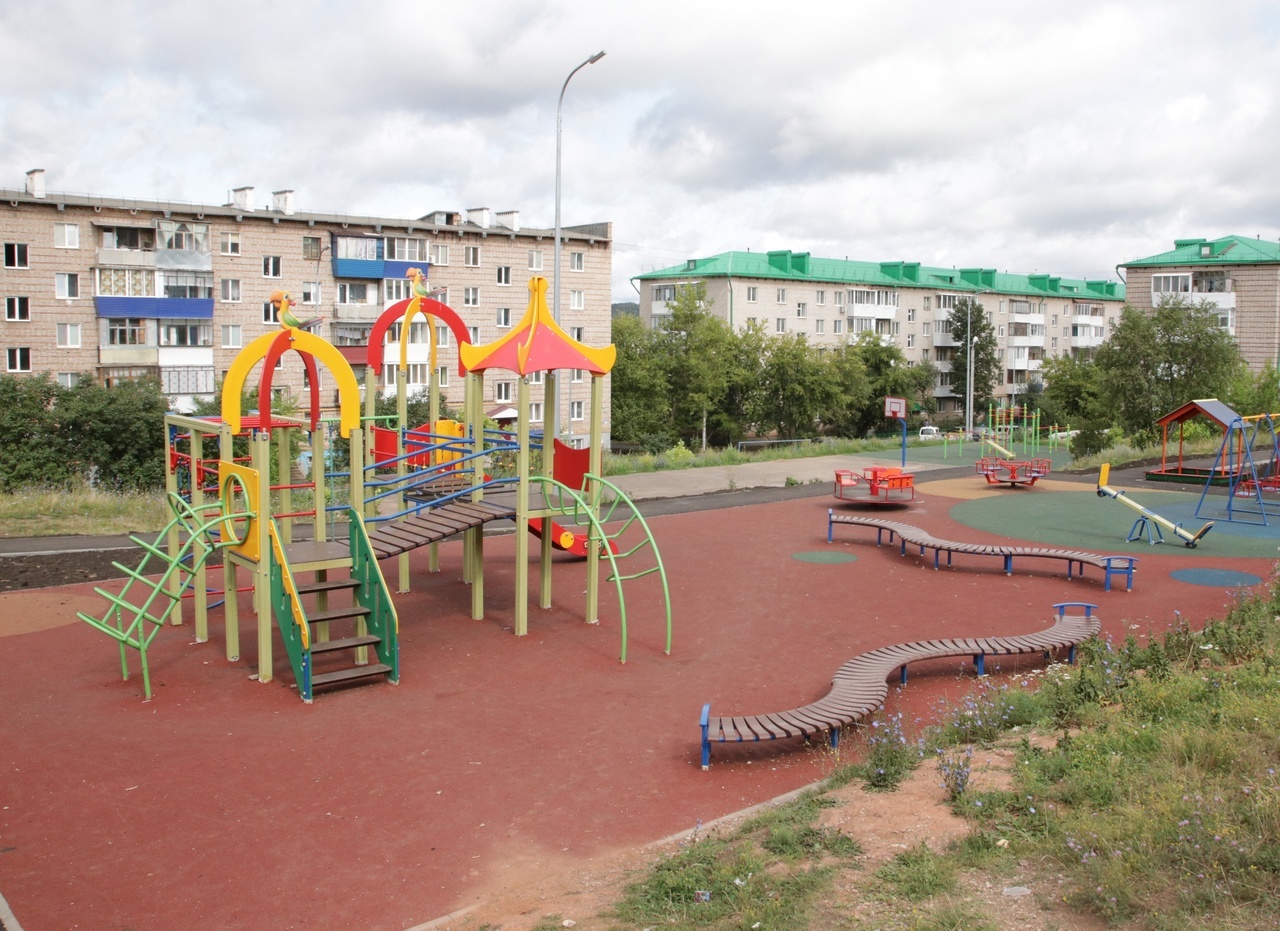 В Октябрьском за пять лет по программе «Башкирские дворики» создали 16 современных дворовых территорий
