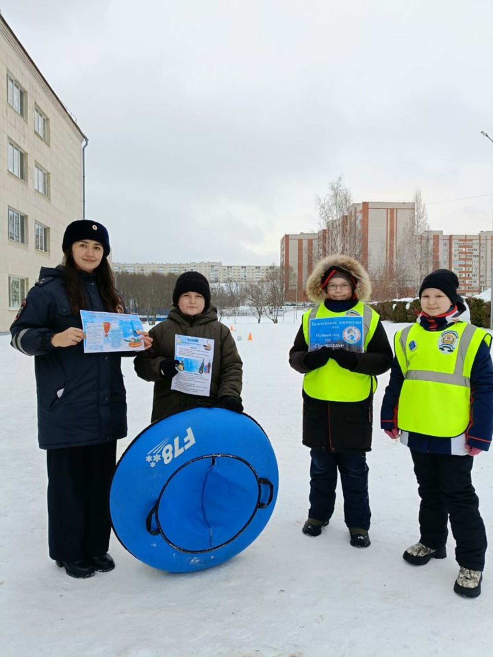 Школьники Октябрьского приняли участие в эстафете по изучению ПДД