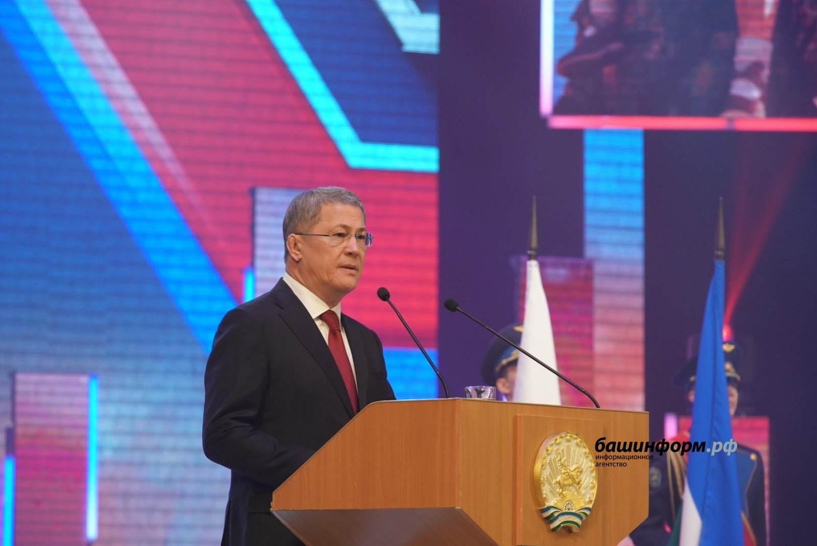 Глава Башкирии поздравил защитников Отечества с 23 февраля