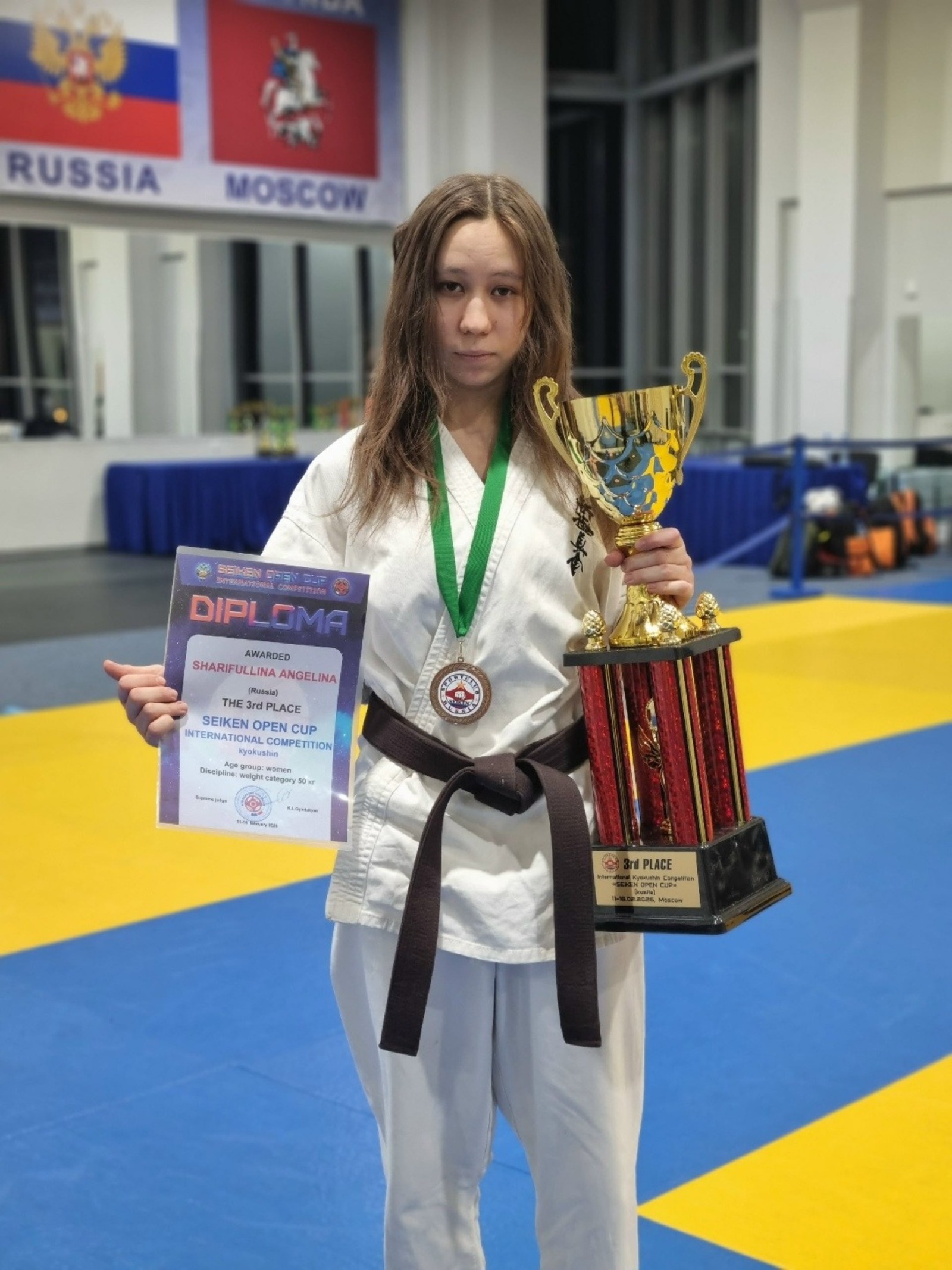 предоставлено Максимом Большаковым