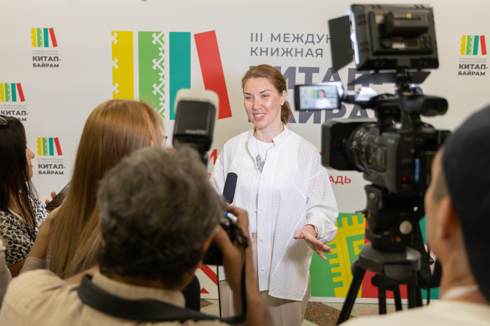 Башкирскую ярмарку «Китап-Байрам» посетил полярник Евгений Ферштер