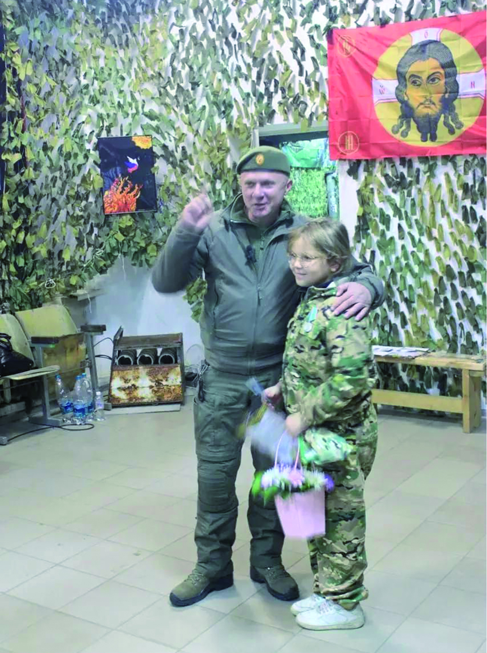 Школьнице из Октябрьского в зоне СВО вручили медаль «За помощь фронту»